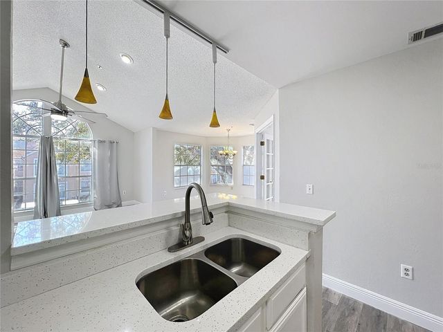 665 YOUNGSTOWN PARKWAY 264, Altamonte Springs, FL 32714