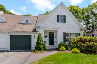 5 Mayfair Court UNIT 5, Mashpee, MA 02649