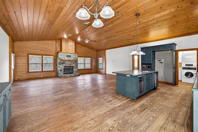 6750 SUTTON OAKS LANE, Zephyrhills, FL 33541