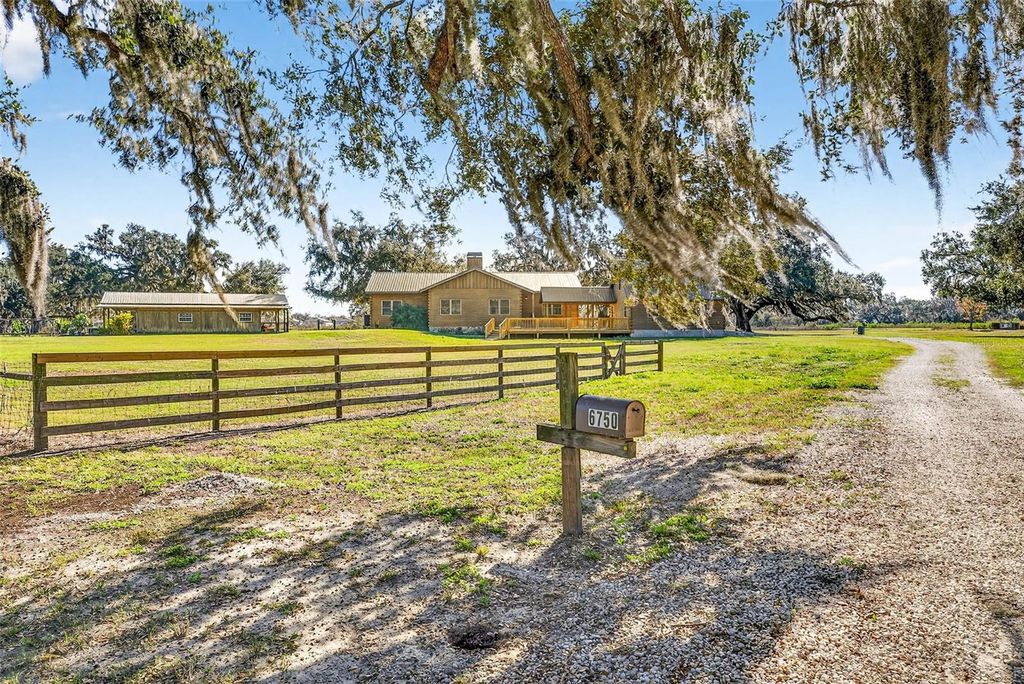 6750 SUTTON OAKS LANE, Zephyrhills, FL 33541