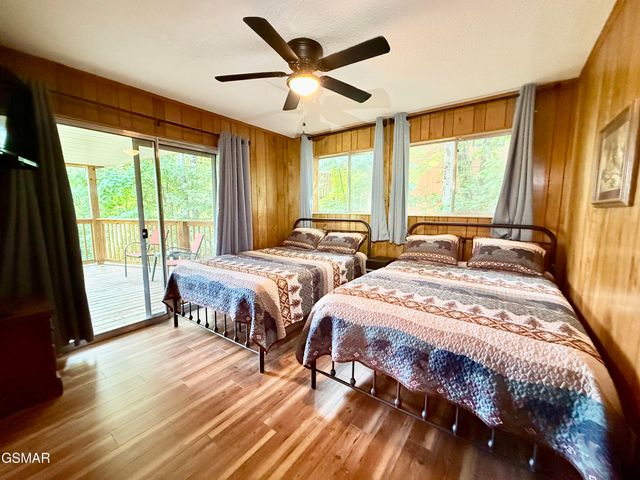 1448 N Arbon Lane, Gatlinburg, TN 37738