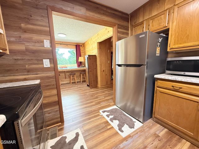 1448 N Arbon Lane, Gatlinburg, TN 37738