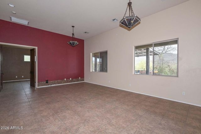 210 W YUCCA Lane, New River, AZ 85087