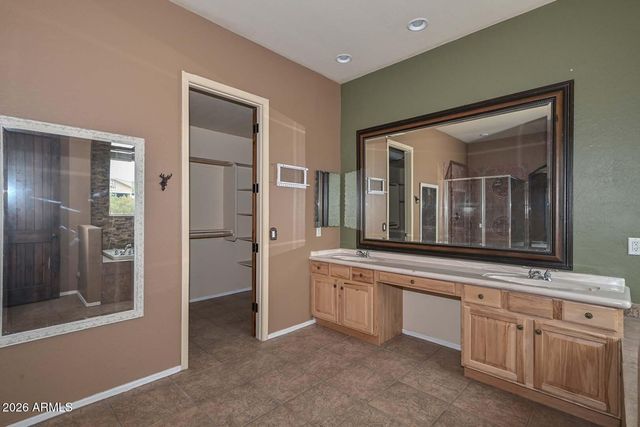 210 W YUCCA Lane, New River, AZ 85087
