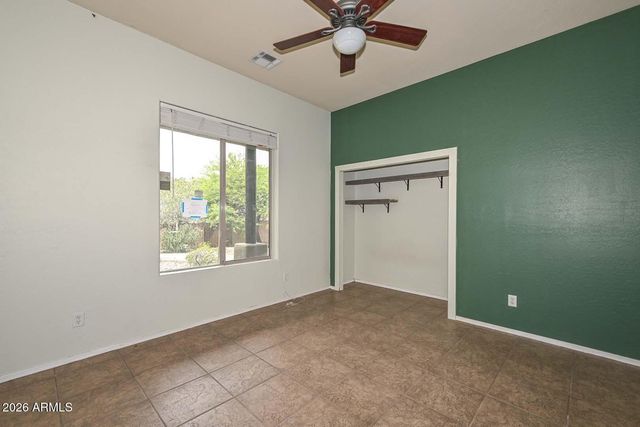 210 W YUCCA Lane, New River, AZ 85087