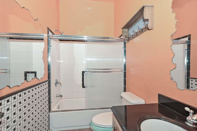 210 W YUCCA Lane, New River, AZ 85087