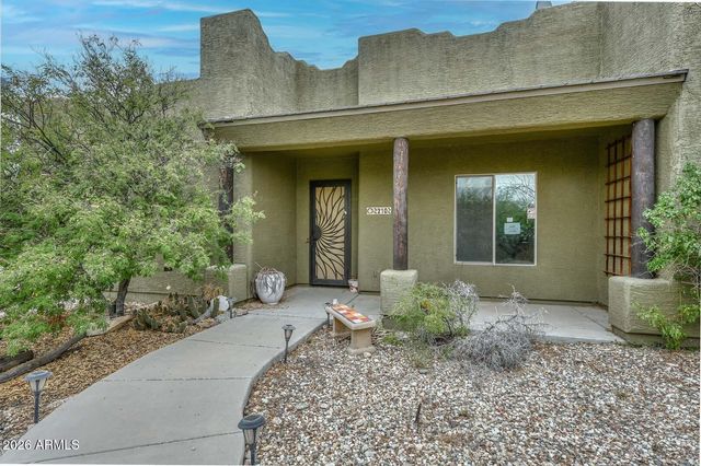 210 W YUCCA Lane, New River, AZ 85087