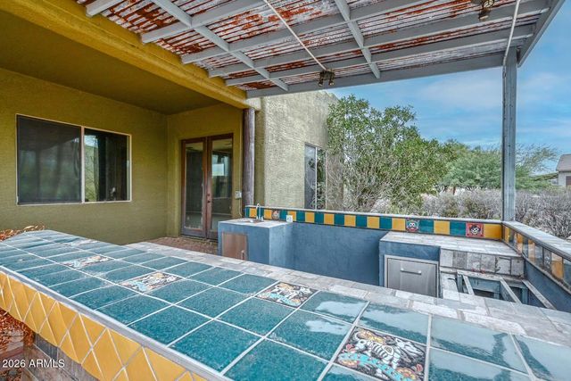 210 W YUCCA Lane, New River, AZ 85087