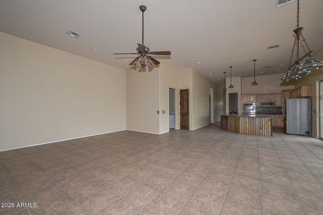 210 W YUCCA Lane, New River, AZ 85087