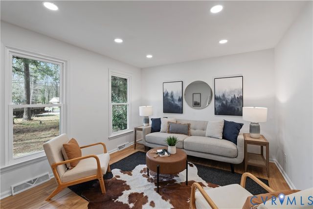 3257 Gordon Dr, Petersburg, VA 23805