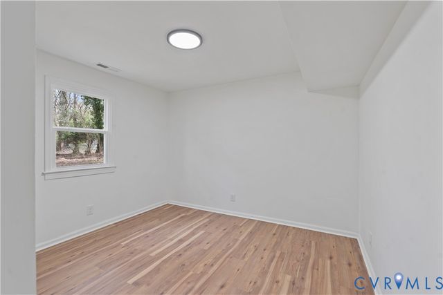 3257 Gordon Dr, Petersburg, VA 23805