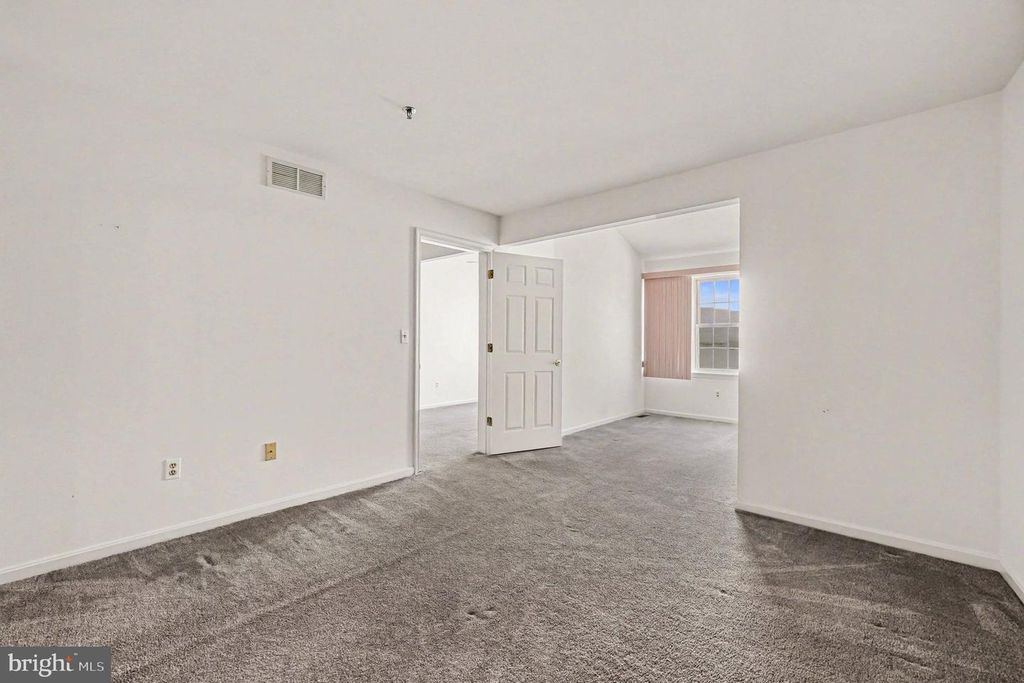 Image 16 of property listing at 8-C OWENS LANDING CT, Perryville, MD 21903