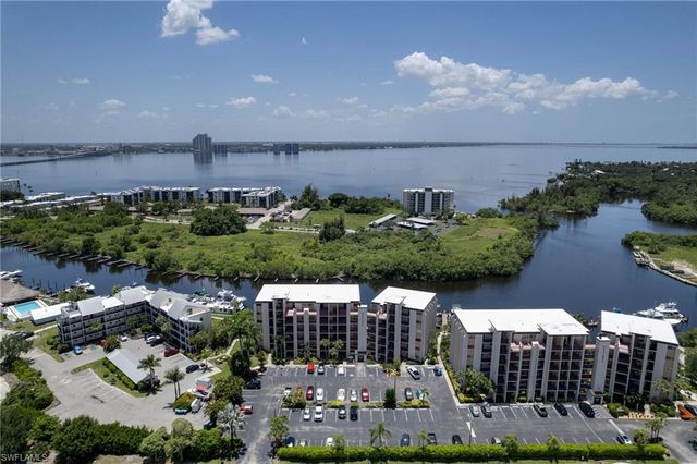 3458 Hancock Bridge PKWY 114, North Fort Myers, FL 33903