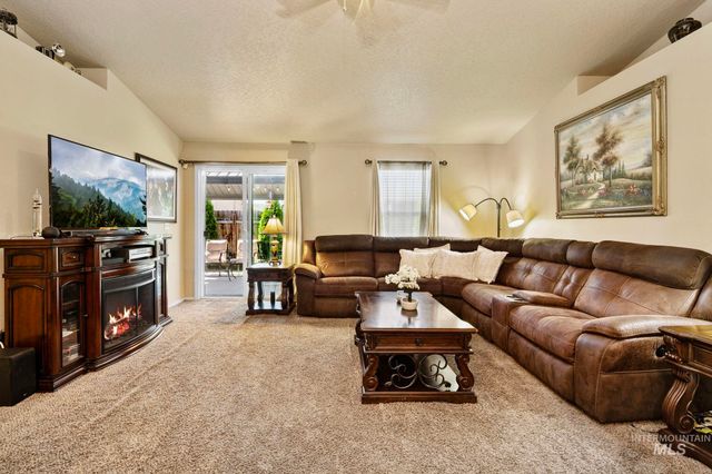 3004 Woodbridge, Caldwell, ID 83605