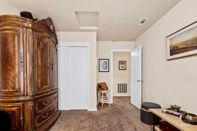3004 Woodbridge, Caldwell, ID 83605