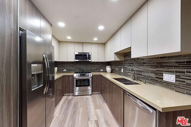 1070 S Bedford Street 402, Los Angeles, CA 90035