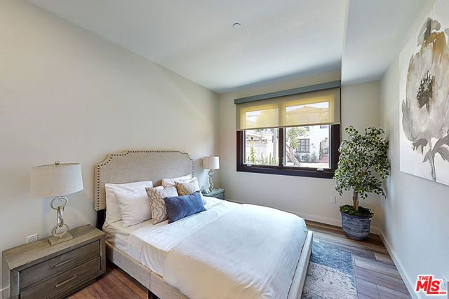 1070 S Bedford Street 402, Los Angeles, CA 90035