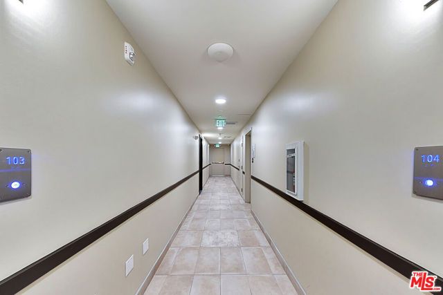 1070 S Bedford Street 402, Los Angeles, CA 90035
