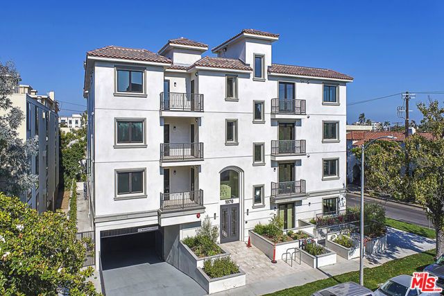 1070 S Bedford Street 402, Los Angeles, CA 90035
