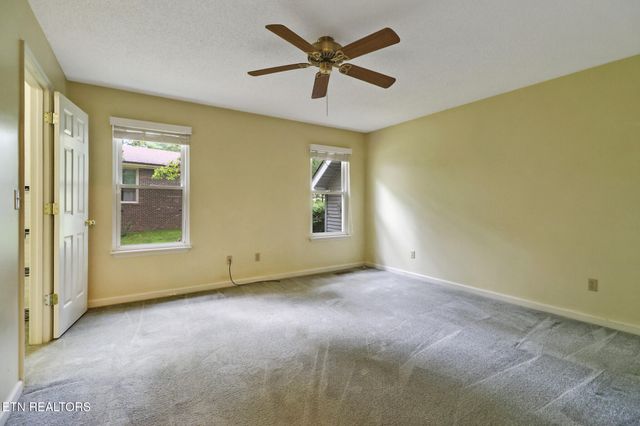 132 Cromwell Lane, Crossville, TN 38558