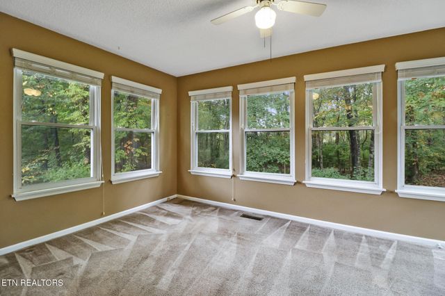 132 Cromwell Lane, Crossville, TN 38558