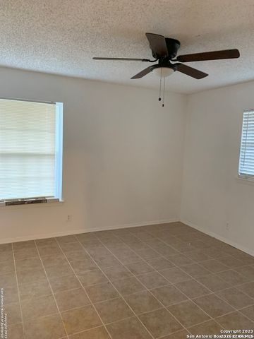 5818 Fermi, San Antonio, TX 78228