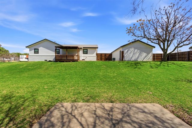 4933 Lewis Avenue, Midlothian, TX 76065