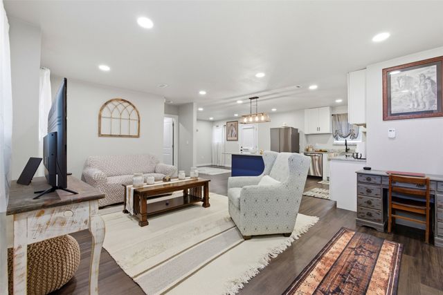 4933 Lewis Avenue, Midlothian, TX 76065