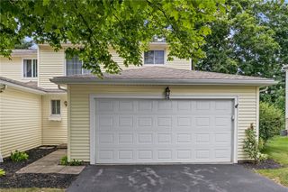 24 Bucklebury Hill, Perinton, NY 14450