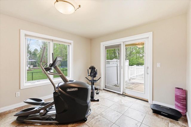 3296 PIONEER DRIVE, Green Bay, WI 54313