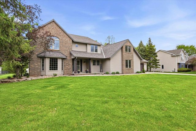 3296 PIONEER DRIVE, Green Bay, WI 54313