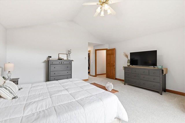 3296 PIONEER DRIVE, Green Bay, WI 54313