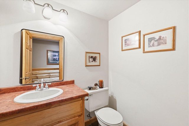 3296 PIONEER DRIVE, Green Bay, WI 54313