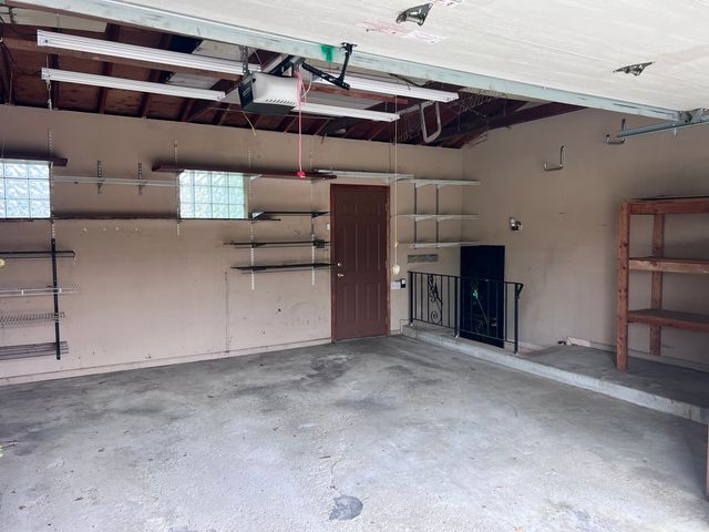 15035 Naughton Drive, South Holland, IL 60473