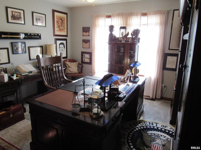 616 GARDEN Court, Chatham, IL 62629