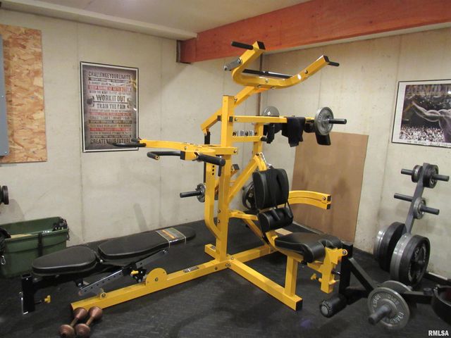 616 GARDEN Court, Chatham, IL 62629