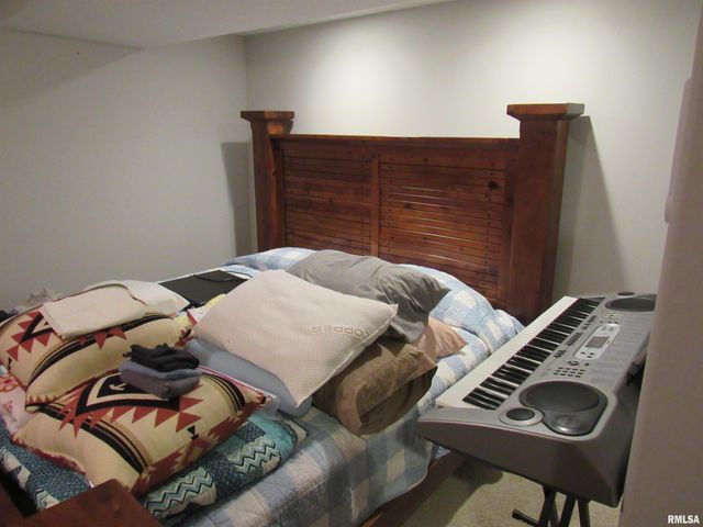 616 GARDEN Court, Chatham, IL 62629