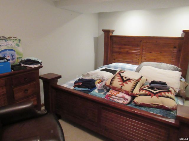 616 GARDEN Court, Chatham, IL 62629