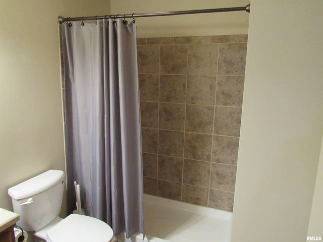 616 GARDEN Court, Chatham, IL 62629