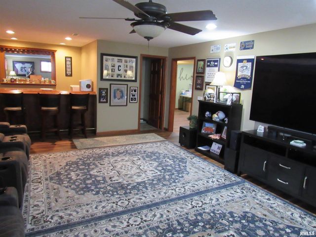 616 GARDEN Court, Chatham, IL 62629