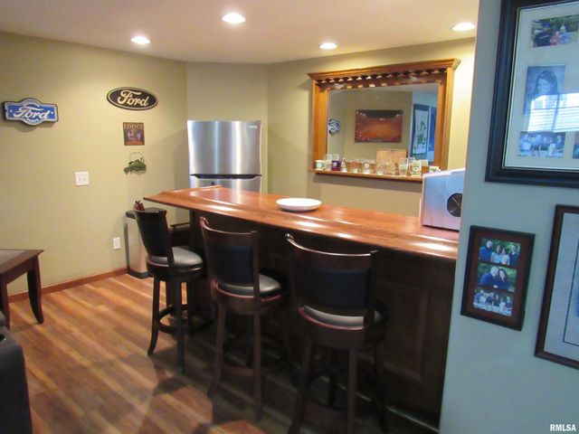 616 GARDEN Court, Chatham, IL 62629