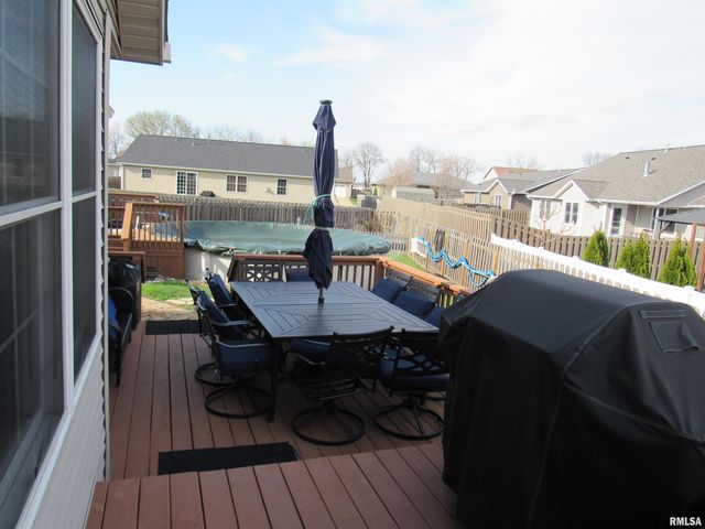 616 GARDEN Court, Chatham, IL 62629