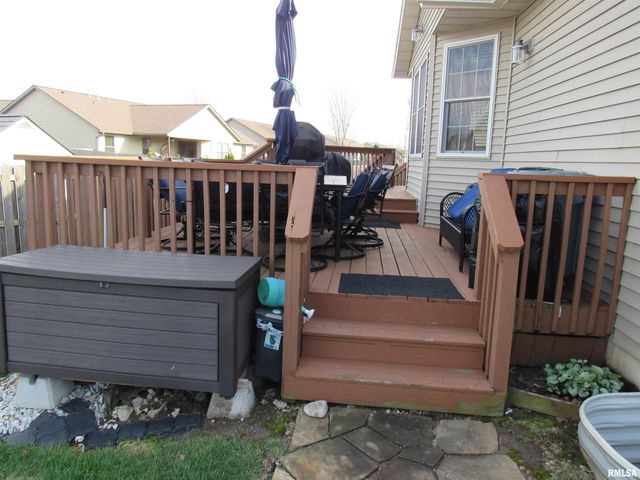 616 GARDEN Court, Chatham, IL 62629