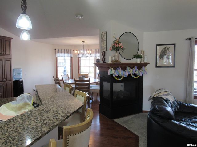 616 GARDEN Court, Chatham, IL 62629