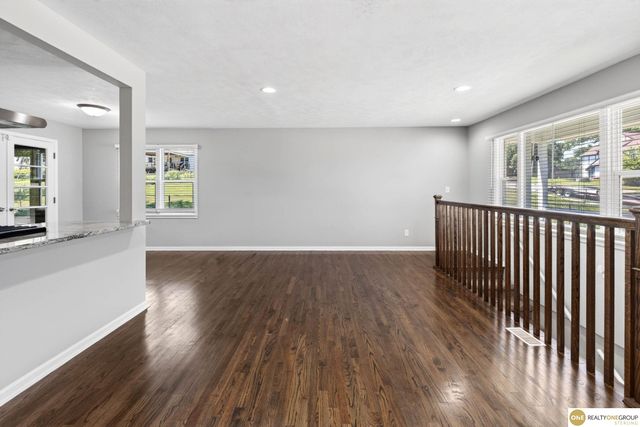 7629 Pinkney Street, Omaha, NE 68134