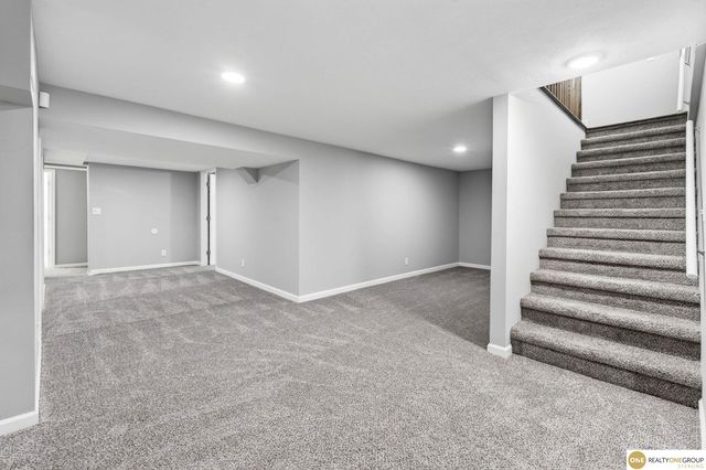 7629 Pinkney Street, Omaha, NE 68134