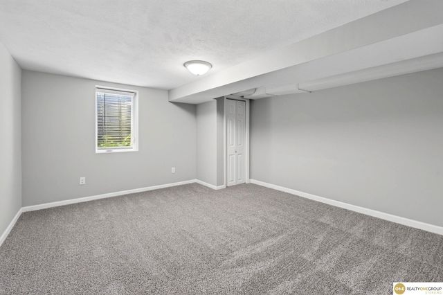 7629 Pinkney Street, Omaha, NE 68134
