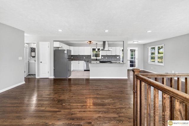 7629 Pinkney Street, Omaha, NE 68134