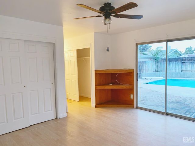 7000 Setter Court, Bakersfield, CA 93309