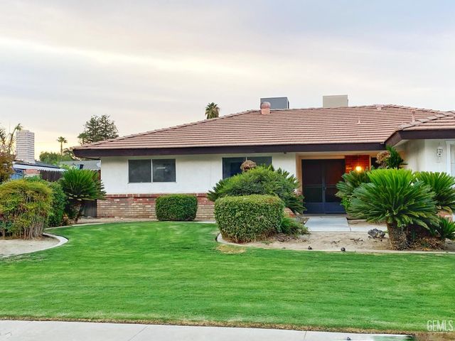 7000 Setter Court, Bakersfield, CA 93309